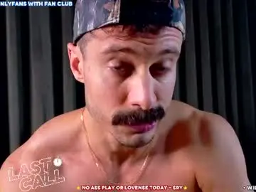 Chaturbate Live Sex Cam of willyumx