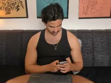 Chaturbate Live Sex of bradleymartin7