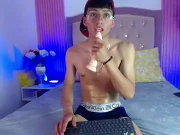 Chaturbate Nude Webcam of adrianstark_