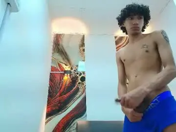 Chaturbate Live Sex Cam of jakcmiller_1