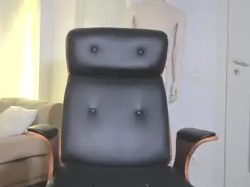 Chaturbate Live Sex Cam of maxkaiden