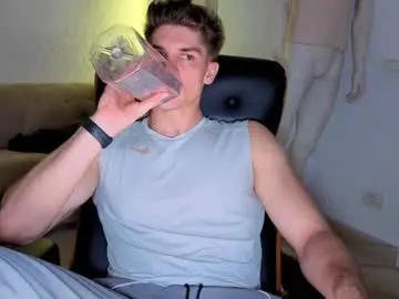 Chaturbate Live Porn of maxkaiden