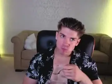 Chaturbate Live Sex Cam of maxkaiden