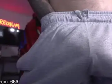 Chaturbate Watch Live Sex Cams of redrum_696