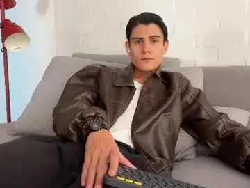 Chaturbate Free Porn Cam of hey_cesard