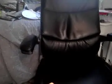 Chaturbate Live Sex Cam of daveishorny1988