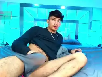 Chaturbate Free Live Porn of alexgod__