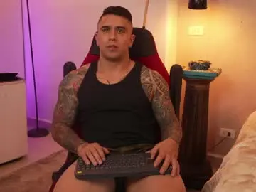 Chaturbate Live Sex Cam of igor_scott