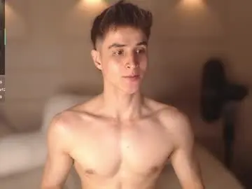 Chaturbate Best live sex cam show of thomklein
