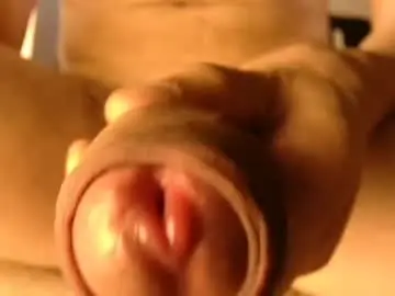 Chaturbate Adult Video Chat of withbothhandsplease
