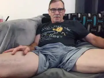 Chaturbate Best live sex cam show of lngdickdaddy
