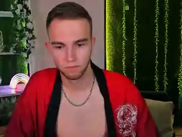 Chaturbate Live Sex Cam of astren_villo