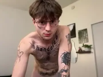 Chaturbate Live Sex Cam of prettyboyszn
