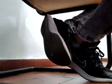 Chaturbate Live Porn of waltherfeet_