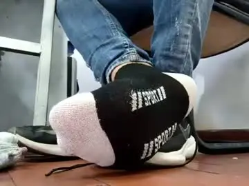 Chaturbate Free Porn Cam of waltherfeet_
