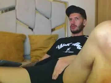 Chaturbate Nude Webcam of max_tayloor