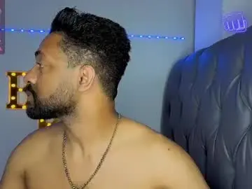 Chaturbate Nude Webcam of bbcblackhot33