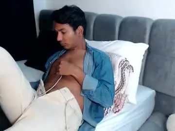 Chaturbate Live Porn of luca_vegas