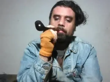 Chaturbate Live Sex Cam of smokers_lounge