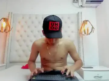 Chaturbate Adult Webcams of carl_west2