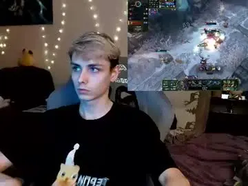 Chaturbate Live Sex Cam of danny_fox888