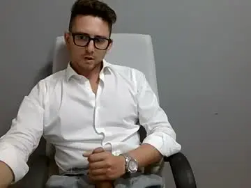 Chaturbate Free Live Porn of masterboss_fl