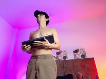 Chaturbate Best live sex cam show of ethan_briggs