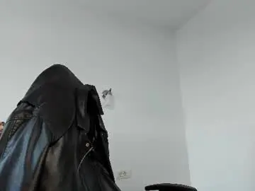Chaturbate Adult Webcam of alphagodleatherking92