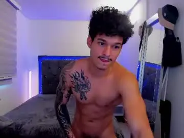 Chaturbate Live Sex Cam of morthy_downey