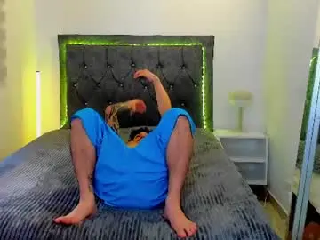 Chaturbate Live Sex Cam of morthy_downey