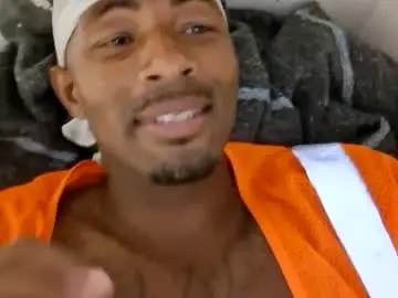 Chaturbate Free Porn Cam of moneymike31