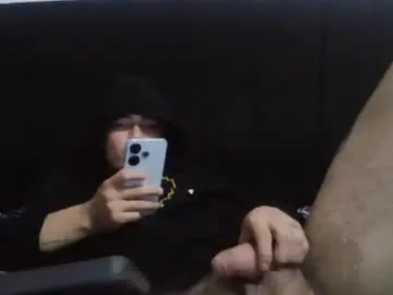 Chaturbate Live Sex Cam of danielhot17