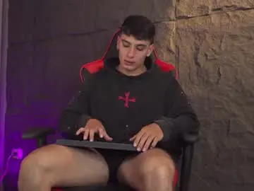 Chaturbate Live Sex Cam of joseph__boy