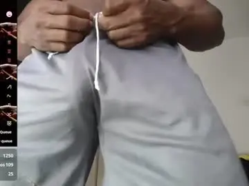 Chaturbate Live Sex Cam of michael_thomsom