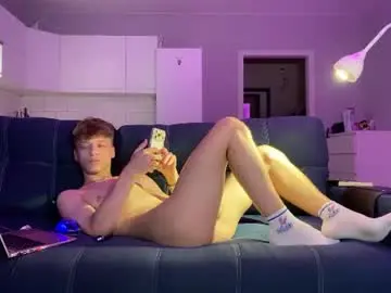 Chaturbate Sex Cam of andytwinkkk