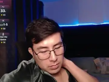 Chaturbate Sex Cam of andrewmhilton_