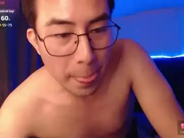 Chaturbate Free Porn Cam of andrewmhilton_