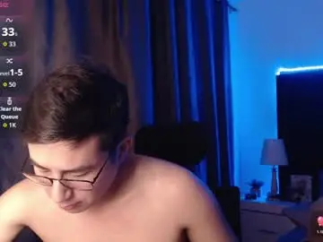 Chaturbate Free Porn Cam of andrewmhilton_