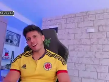 Chaturbate Live Porn of ashton_coleman_