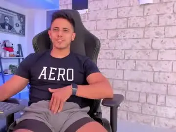 Chaturbate Live Sex Cam of ashton_coleman_