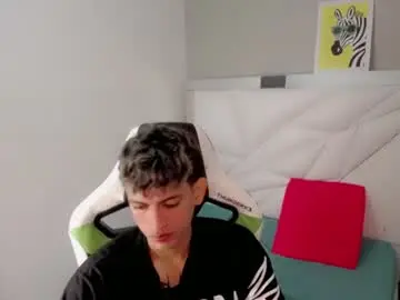 Chaturbate Best live sex cam show of yosepp_cum