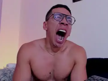 Chaturbate Private Sex Chat of bastian_franco01