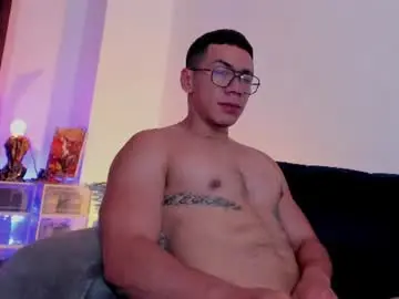 Chaturbate Free Porn Cam of bastian_franco01