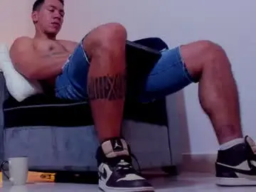 Chaturbate Sex Cam of bastian_franco01