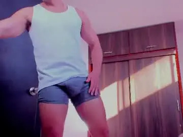Chaturbate Live Porn of bastian_franco01