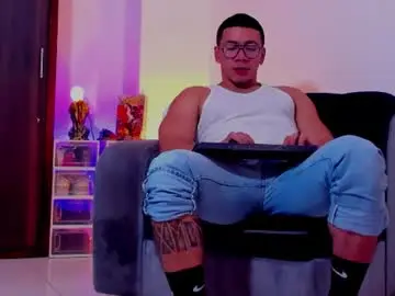 Chaturbate Free Porn Cam of bastian_franco01