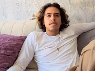 Chaturbate Watch Live Sex Cams of edward_51