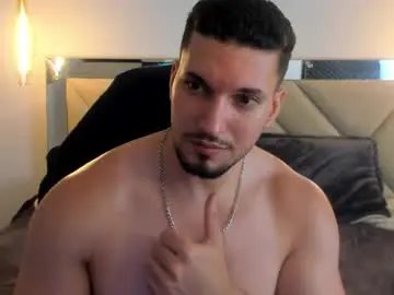 Chaturbate Live Sex Cam of ryan_ward79