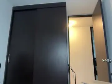 Chaturbate Live Sex Cam of mr_freed