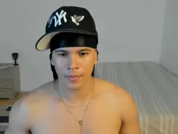 Chaturbate Nude Webcam of sant_wahlberg